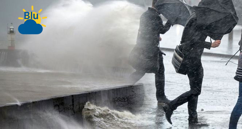 Mari in burrasca forza 6-7.